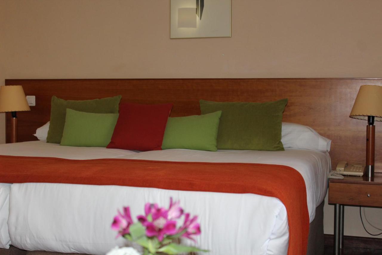 Hotel Escuela Santa Cruz ภายนอก รูปภาพ