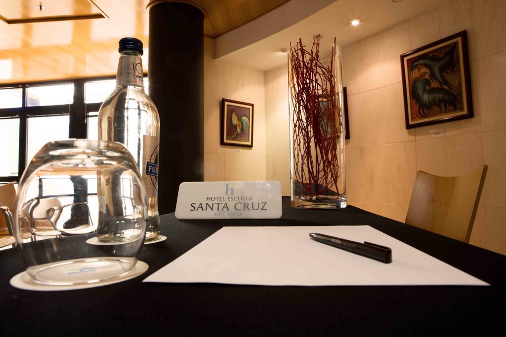 Hotel Escuela Santa Cruz ภายนอก รูปภาพ