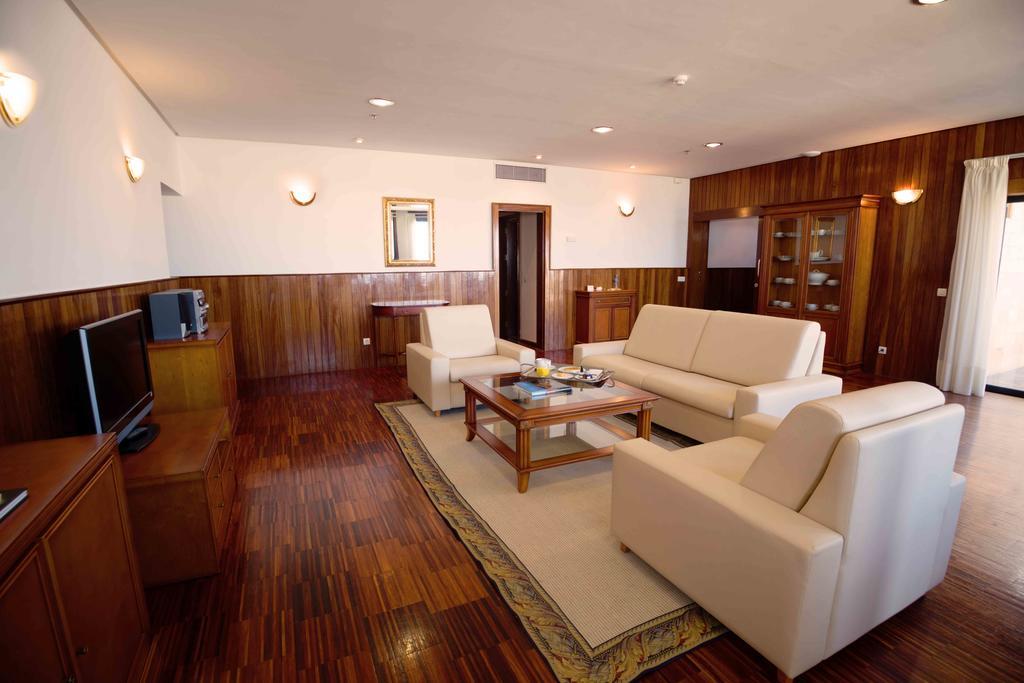 Hotel Escuela Santa Cruz ภายนอก รูปภาพ